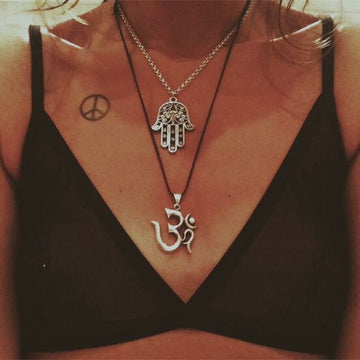 Retro Simple Hand Shape Neclace