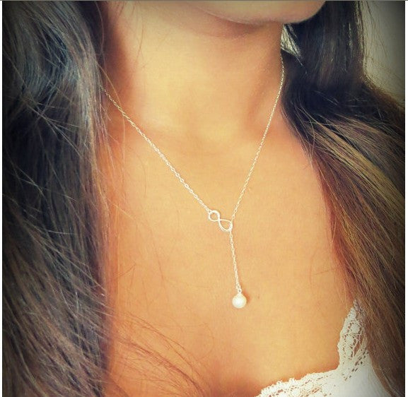 Lucky Number 8 Pearl Drops Necklace