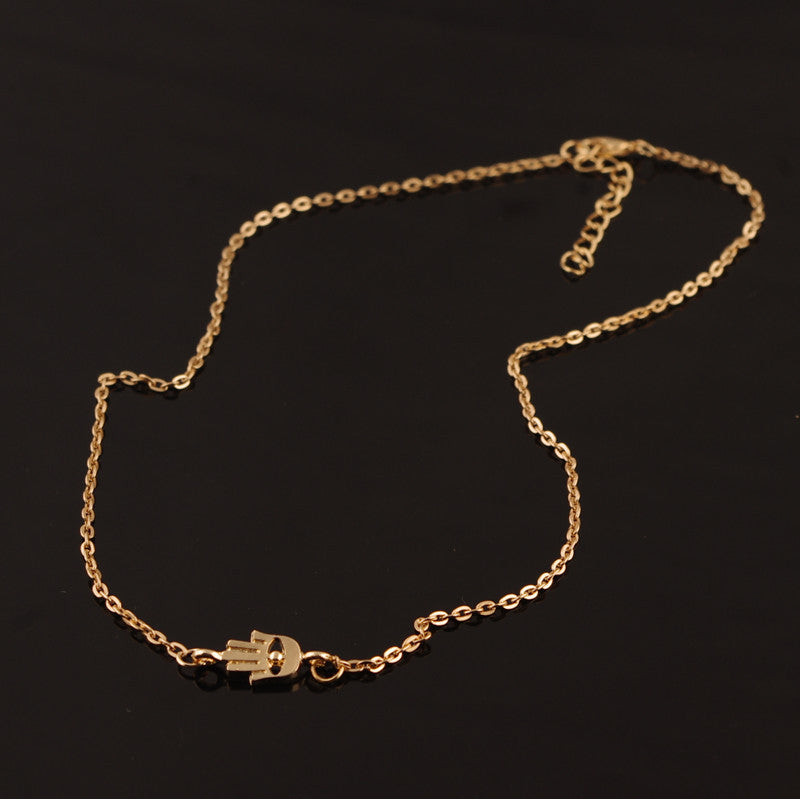 Simple Hand Shape Short Necklace