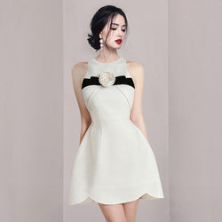 Round Neckline and Elegant Sleeveless Color Block Gathered Midi Dress