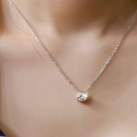 Delicate Pearl Clavicle Necklace