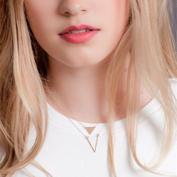 V Pendant Triangle Sequins Multilayer Necklace