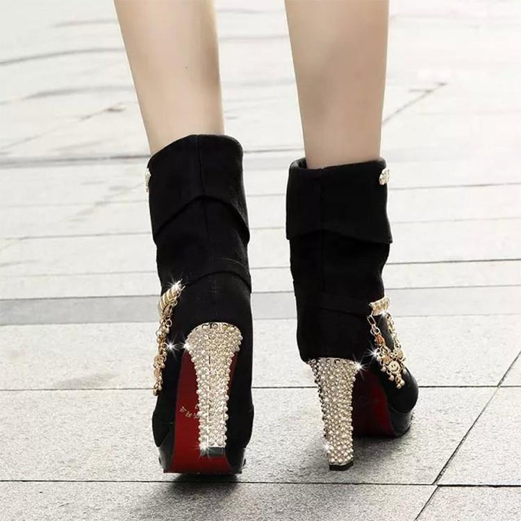 High Heeled Pure Color Metal Tassel Boots