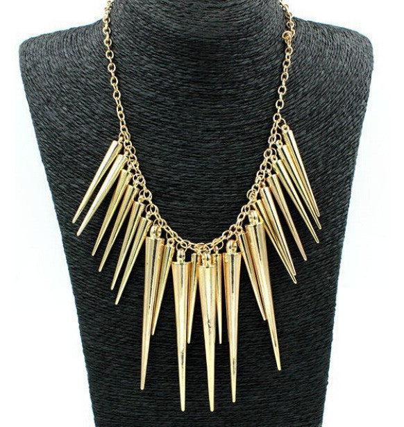 Europe Hot Fashion Punk Rivet Necklace