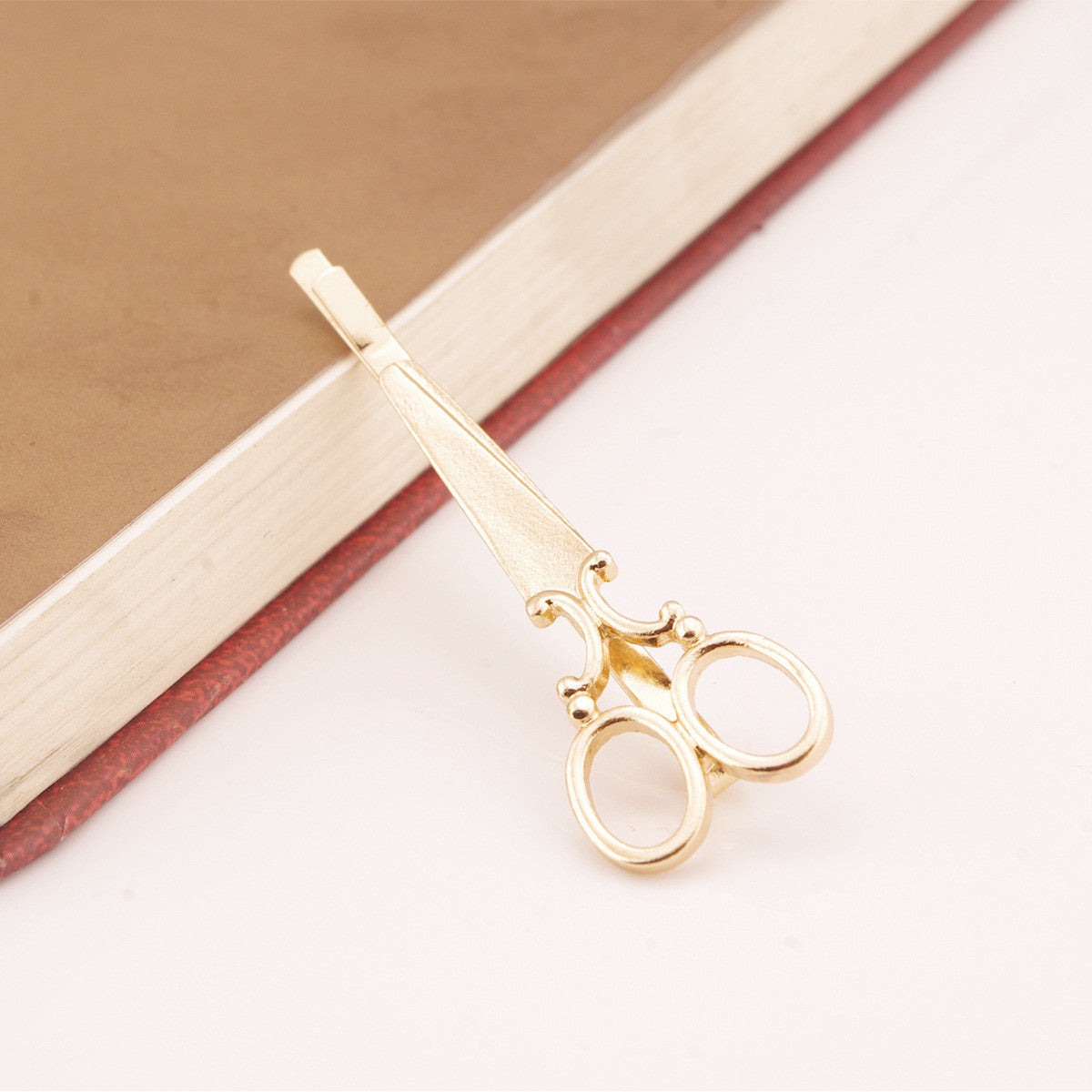 Unique Metal Scissors Women's HairPin