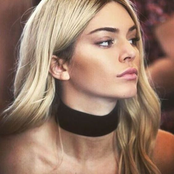 Wide-Brimmed Lint Collar Necklace