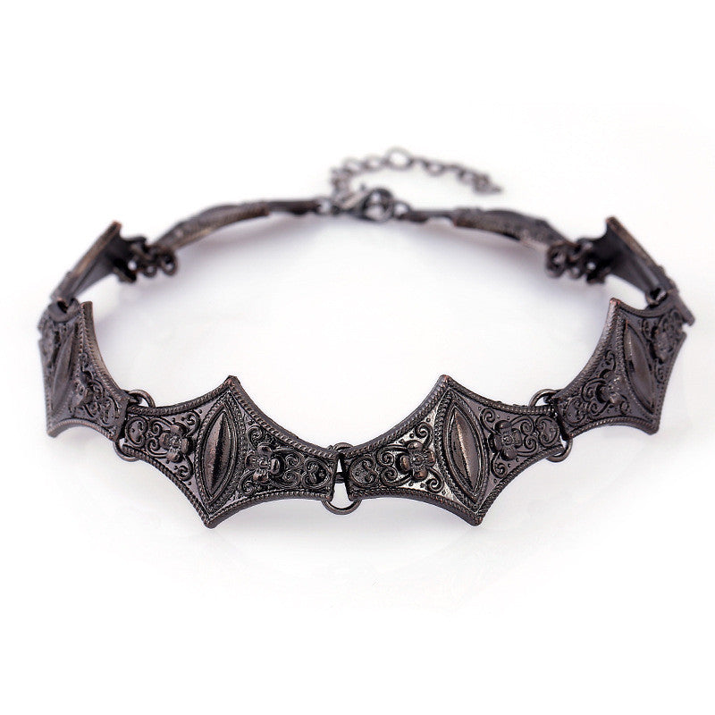 Retro Bohemian Floral Pattern Short Ring Necklace