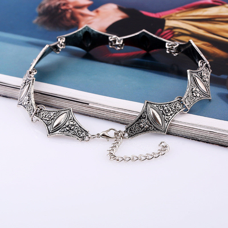 Retro Bohemian Floral Pattern Short Ring Necklace