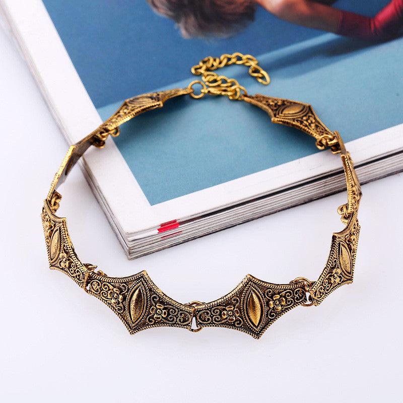 Retro Bohemian Floral Pattern Short Ring Necklace
