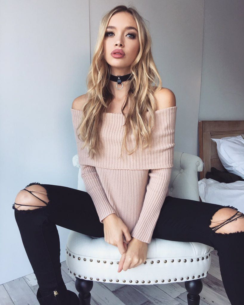 Sexy Off Shoulder Slim Ribbed Long Sleeve Knit Sweater