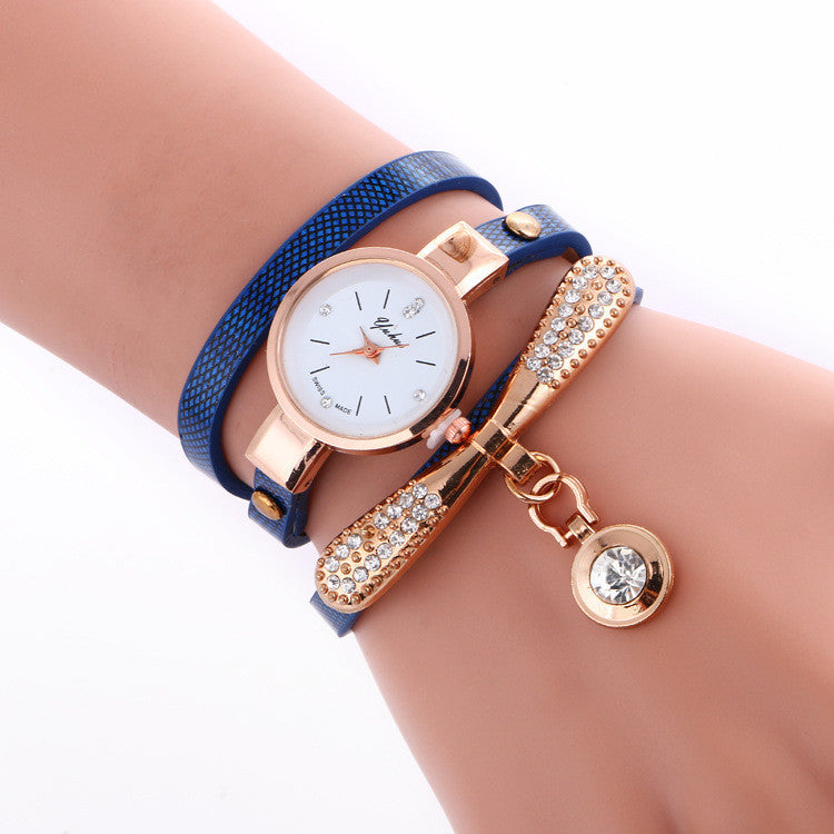 Round Crystal Pendant Fashion Watch