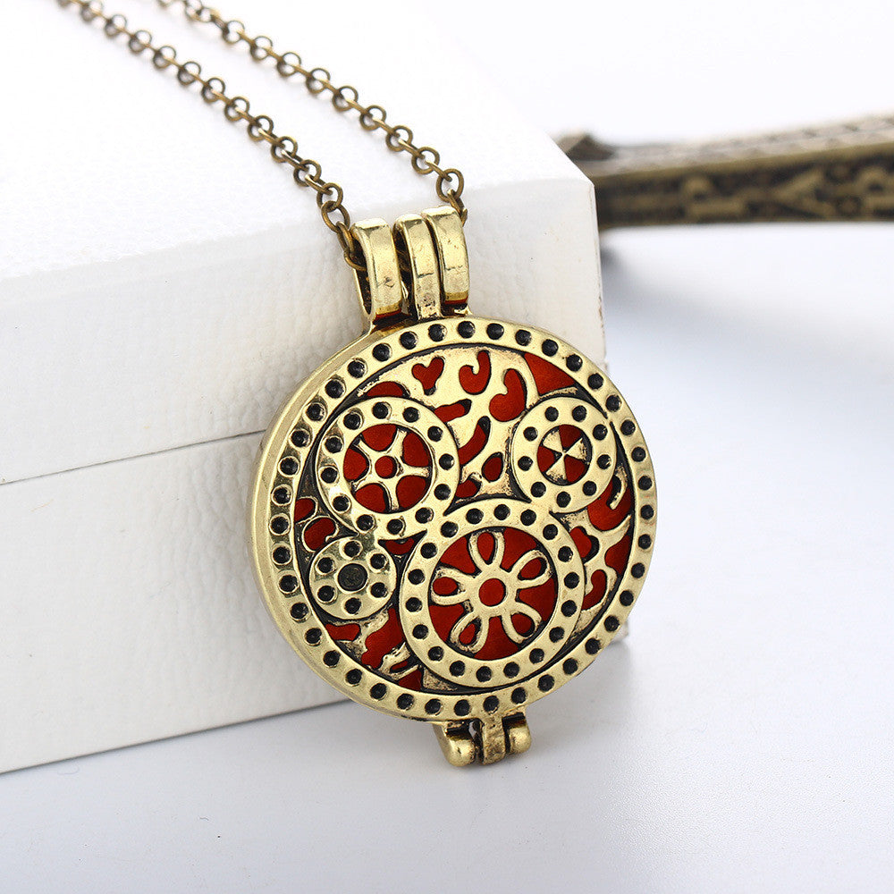 Hollow Out Gear Pendant Colorful Chrismas Necklace