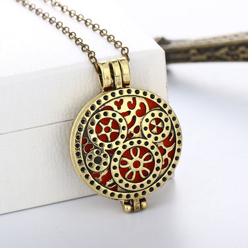 Hollow Out Gear Pendant Colorful Chrismas Necklace