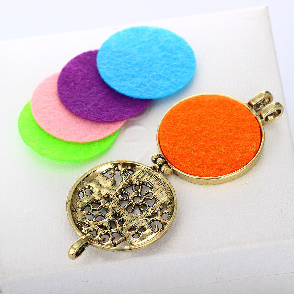 Hollow Out Gear Pendant Colorful Chrismas Necklace