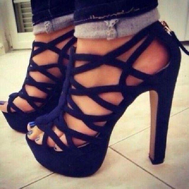 Suede Cut-Outs Chunky Heel Sandals - MeetYoursFashion