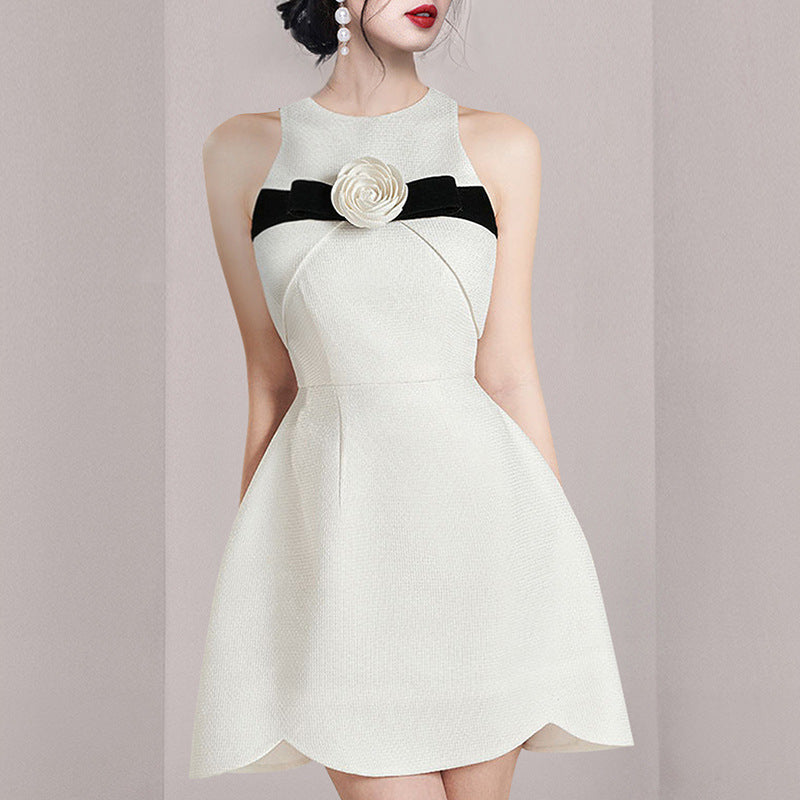 Round Neckline and Elegant Sleeveless Color Block Gathered Midi Dress