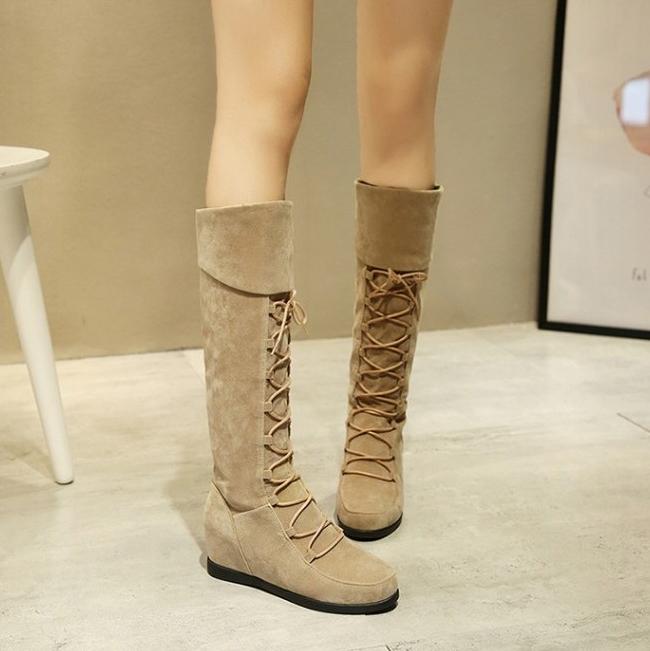 Curled Edge Up Round Toe Inside Heels Knee Length Boots
