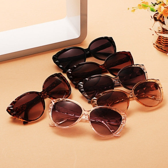 New Fashion Classic Retro Women Lady Stylish Vintage Style Sunglasses