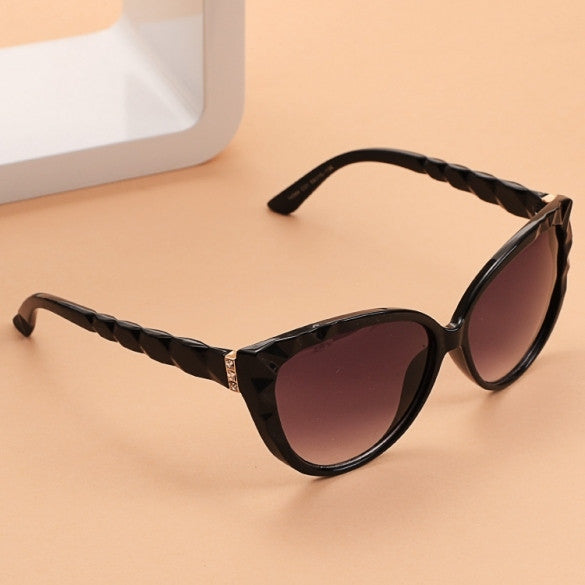 New Fashion Classic Retro Women Lady Stylish Vintage Style Sunglasses