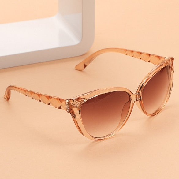 New Fashion Classic Retro Women Lady Stylish Vintage Style Sunglasses