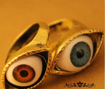 Retro exaggerated blue eye ring