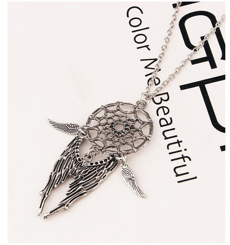 Europe Fashion Feather Clavicle Pendant Necklace