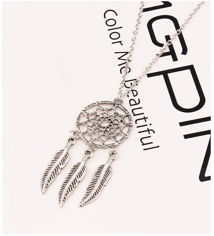 Europe Fashion Feather Clavicle Pendant Necklace