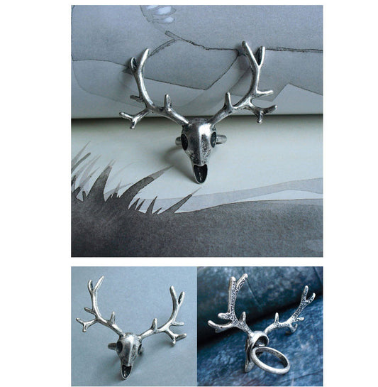 Big horn skeleton Street Christmas ring