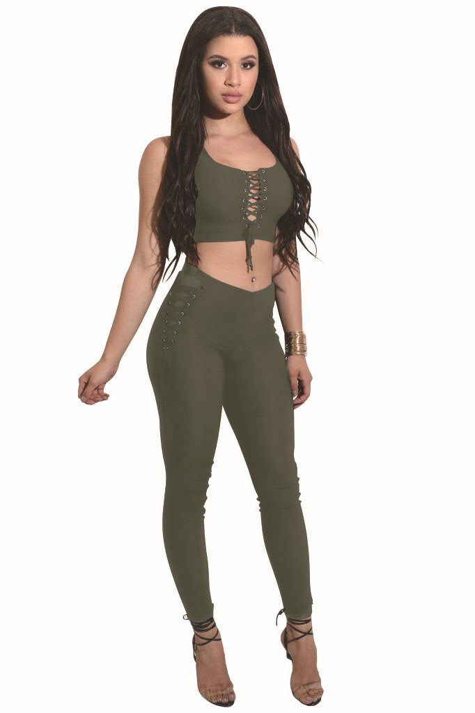 Straps Crop Top with Skinny Pants Two Pieces Set