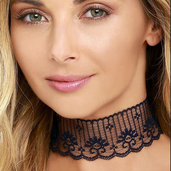 Contracted Hollow Out Choker Lace Necklace